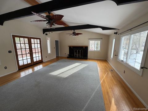 Tiny photo for 3099 Chenoa Street, Commerce Charter Township, MI 48382 (MLS # 20261005339)