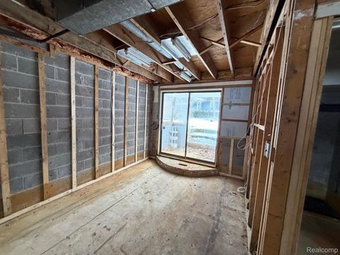 Tiny photo for 3099 Chenoa Street, Commerce Charter Township, MI 48382 (MLS # 20261005339)