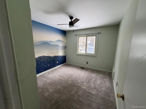 Tiny photo for 3099 Chenoa Street, Commerce Charter Township, MI 48382 (MLS # 20261005339)