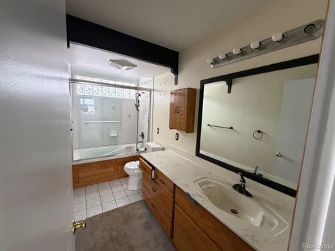 Tiny photo for 3099 Chenoa Street, Commerce Charter Township, MI 48382 (MLS # 20261005339)