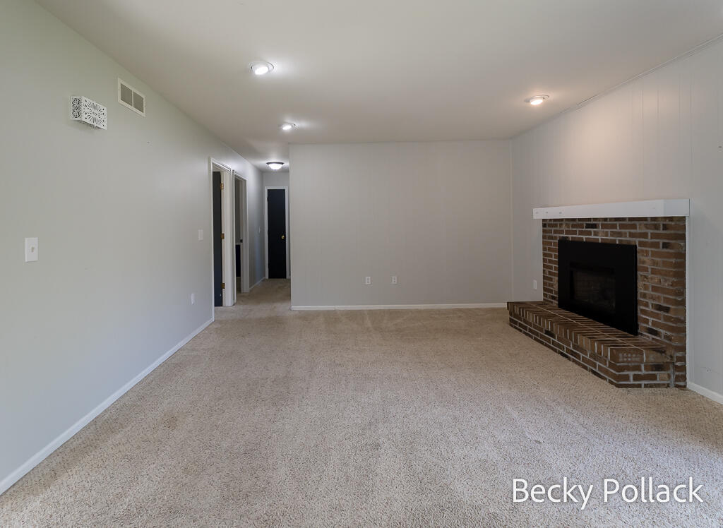 338 N 145th Avenue