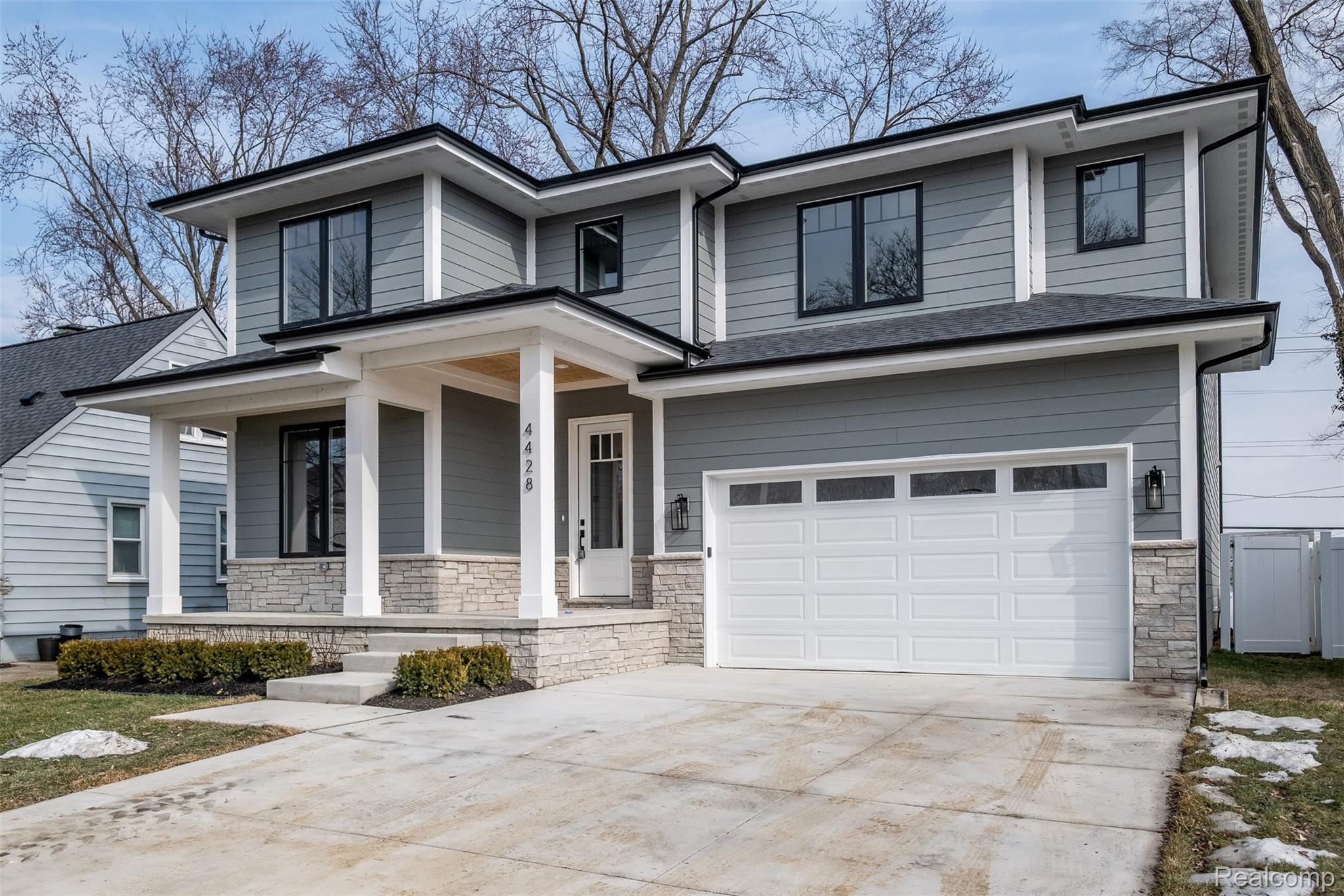 4428 Tonawanda Avenue