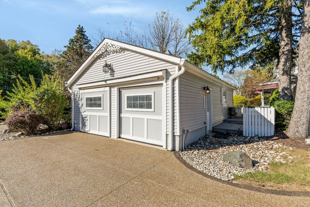 listing image 75