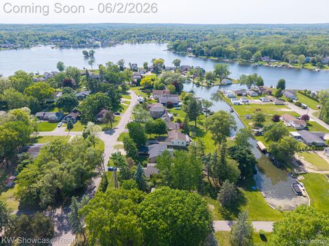 Tiny photo for 820 Clara Street, Commerce Charter Township, MI 48390 (MLS # 20261039608)
