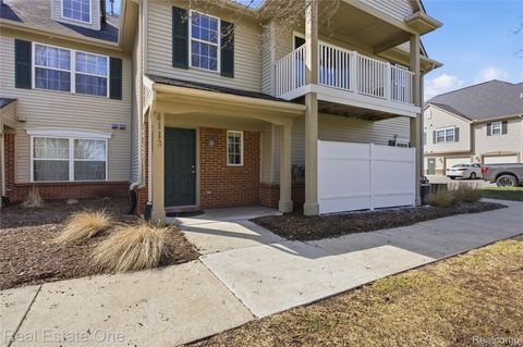 4113 Hampton Ridge Boulevard Genoa Township MI 48843