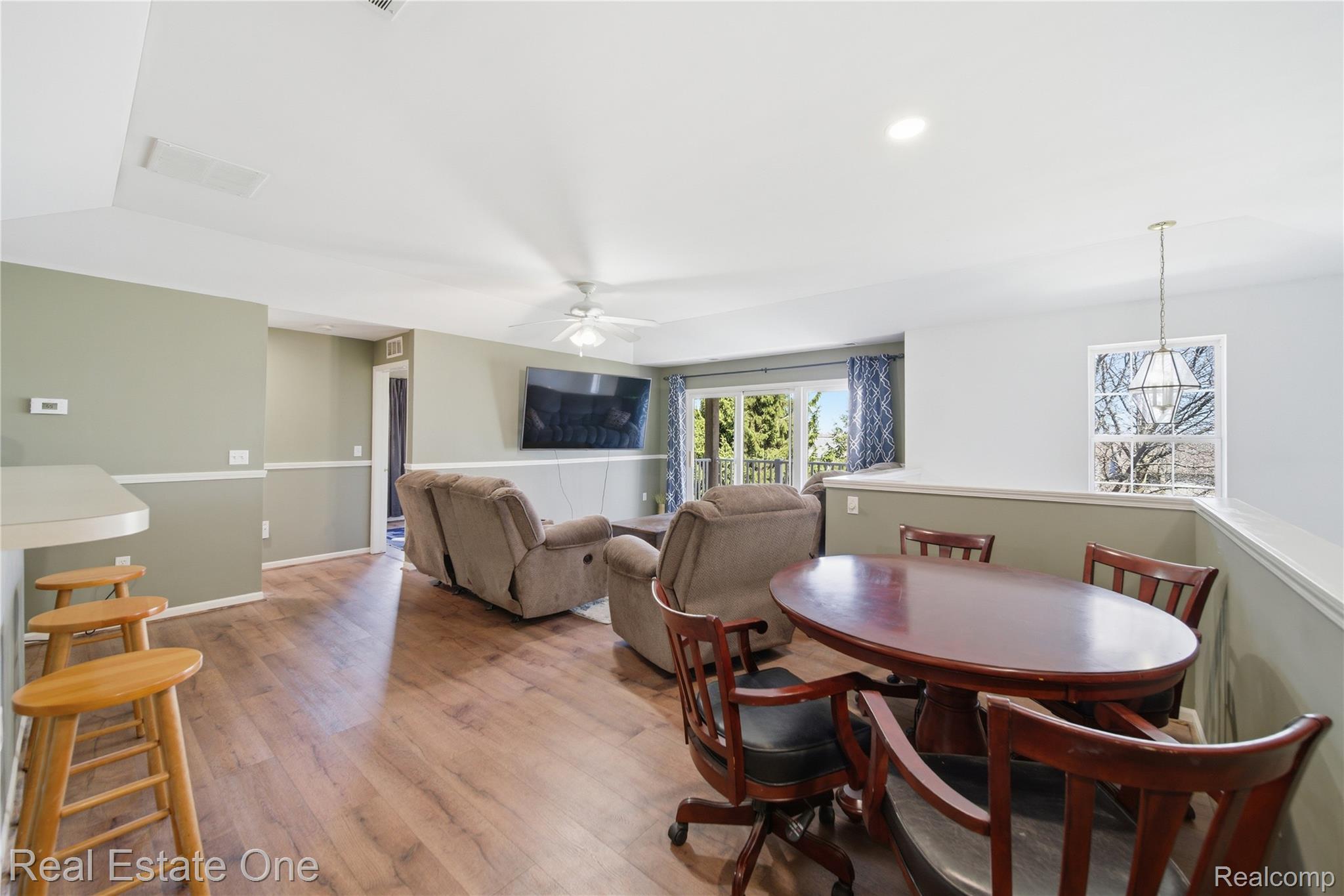 4113 Hampton Ridge Boulevard