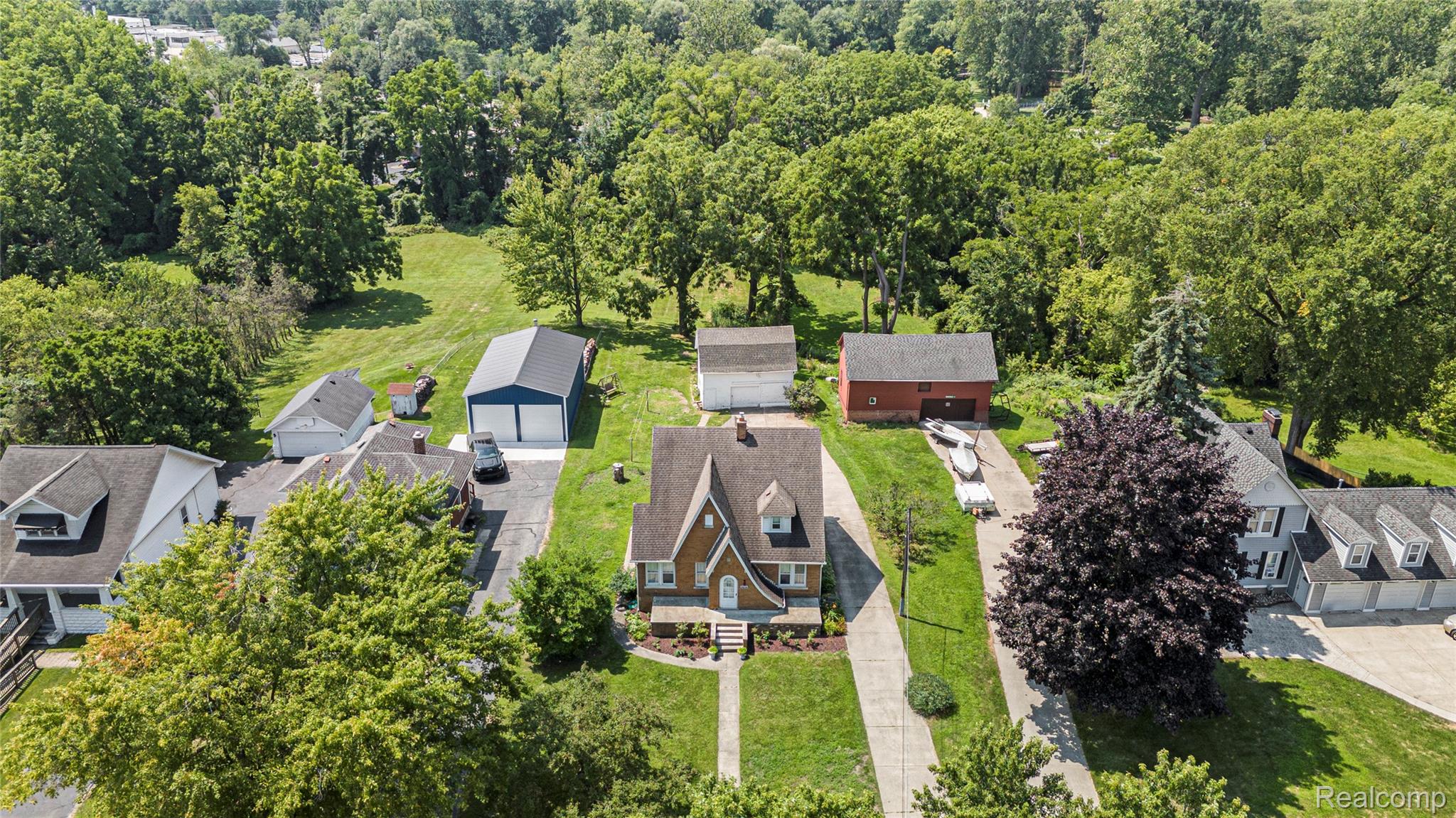 8238 Clinton River Road