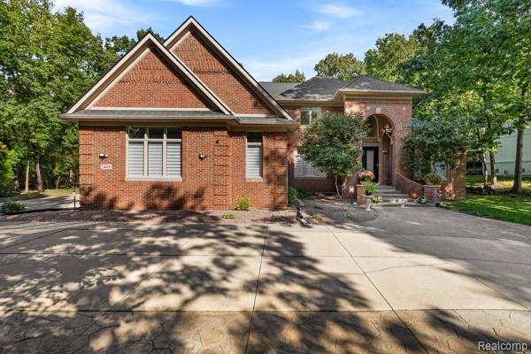 2490 Island View Drive