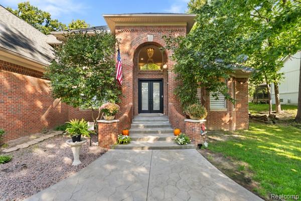2490 Island View Drive