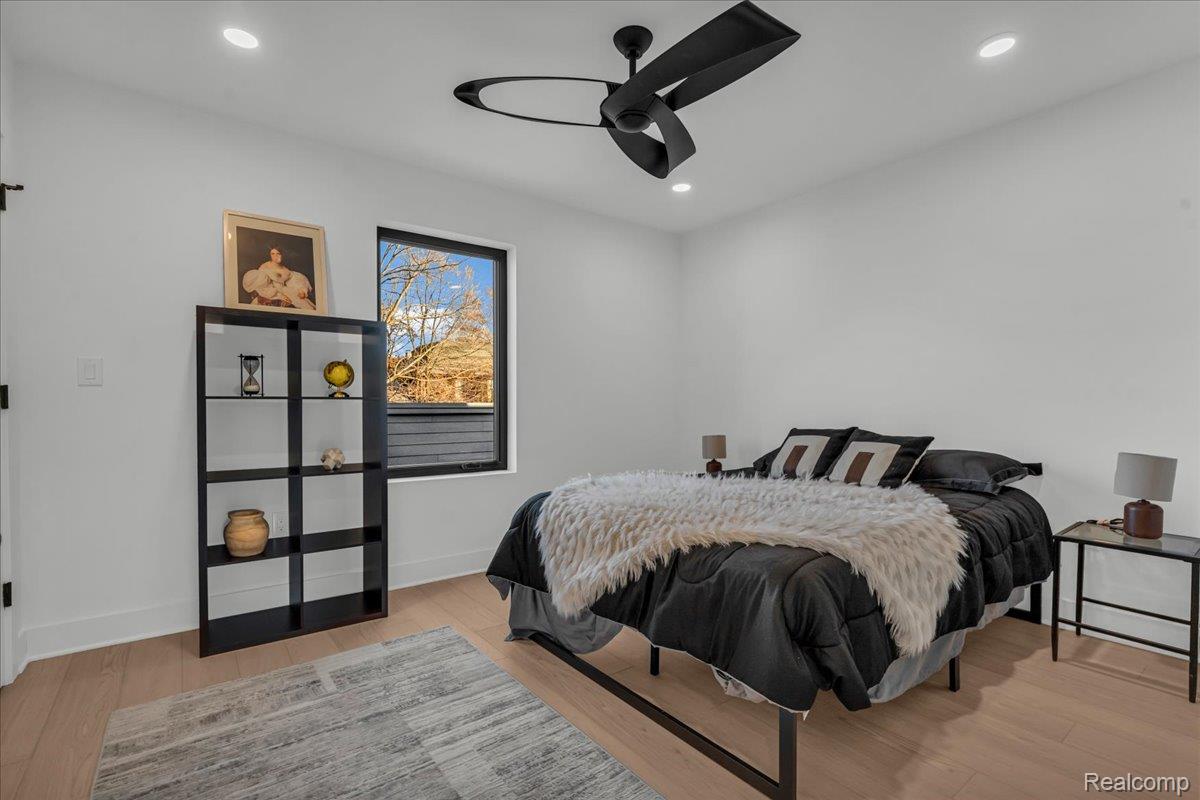 Detroit City, Michigan 48208, United States, 2 Bedrooms Bedrooms, ,3 BathroomsBathrooms,Residential,Active,146552