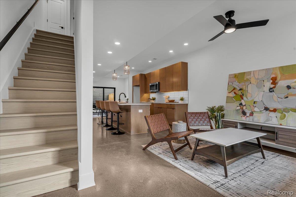 Detroit City, Michigan 48208, United States, 2 Bedrooms Bedrooms, ,3 BathroomsBathrooms,Residential,Active,146552