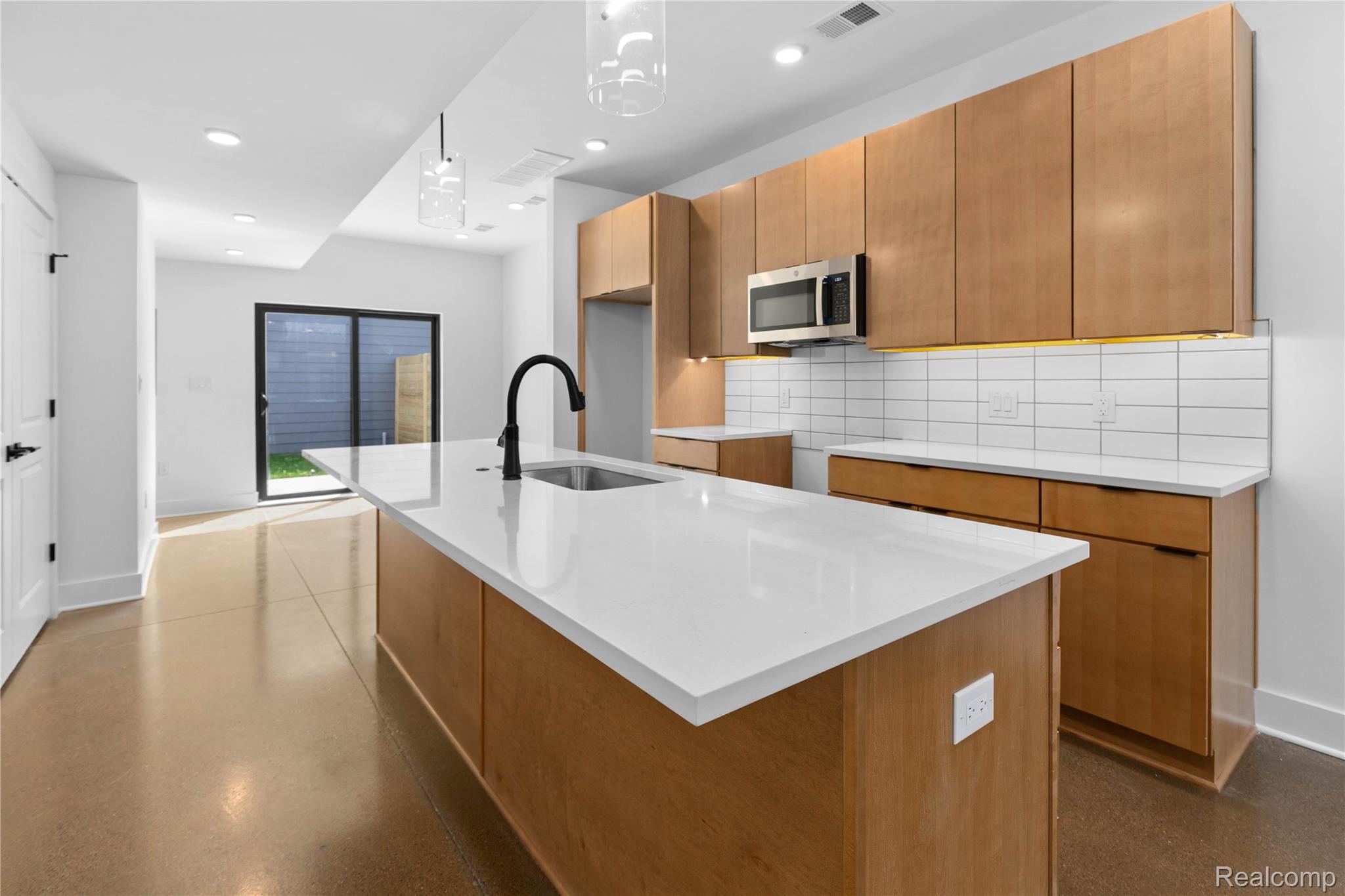 3420 COCHRANE Street 2