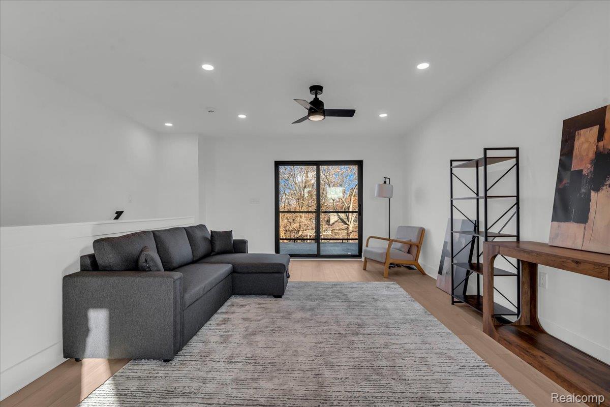 Detroit City, Michigan 48208, United States, 2 Bedrooms Bedrooms, ,3 BathroomsBathrooms,Residential,Active,146552