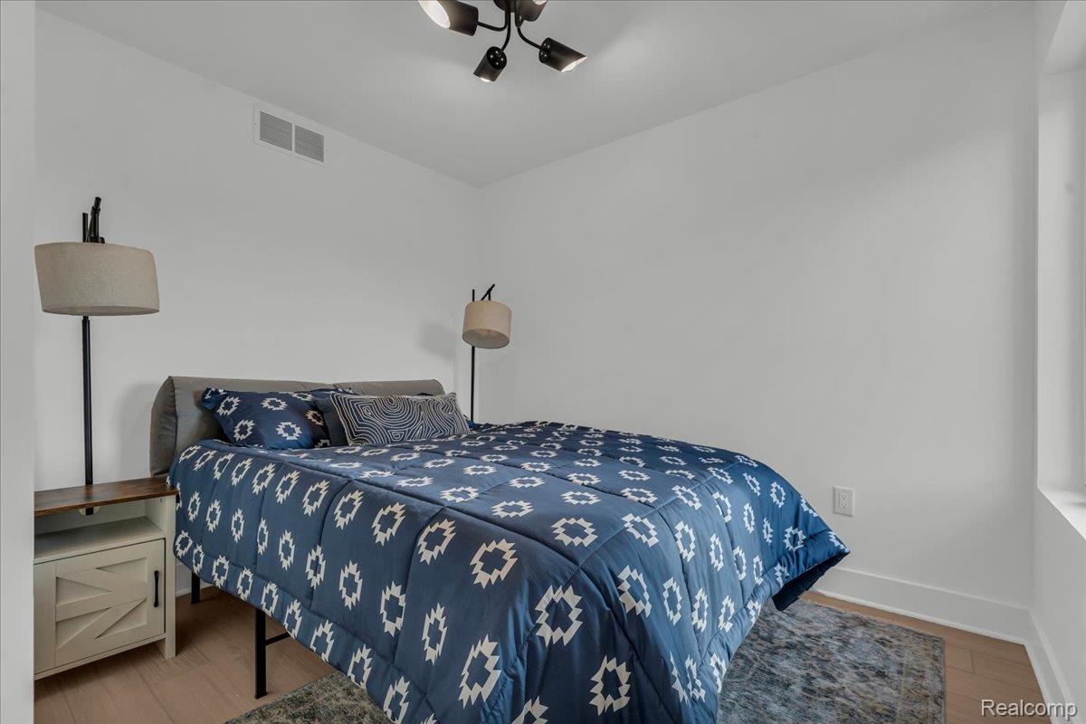 Detroit City, Michigan 48208, United States, 2 Bedrooms Bedrooms, ,3 BathroomsBathrooms,Residential,Active,146552