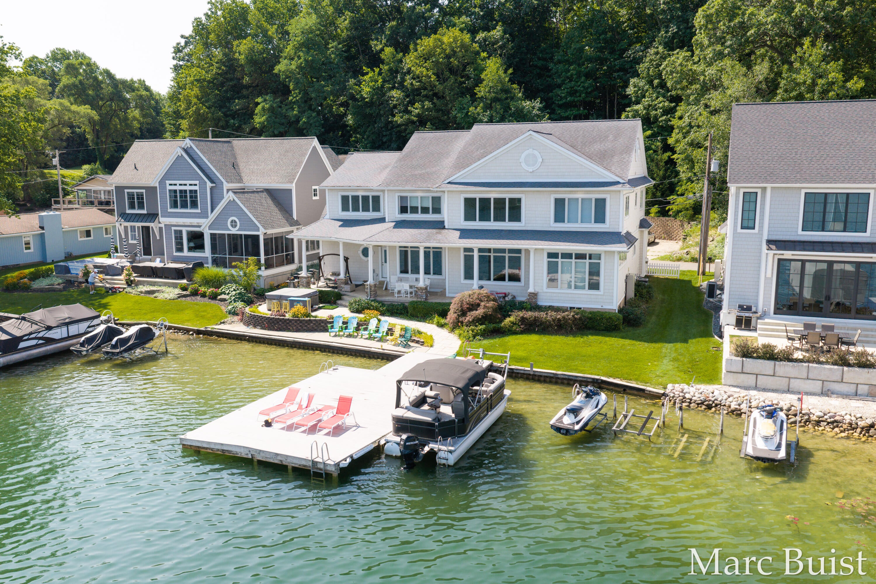 421 N Lake Drive