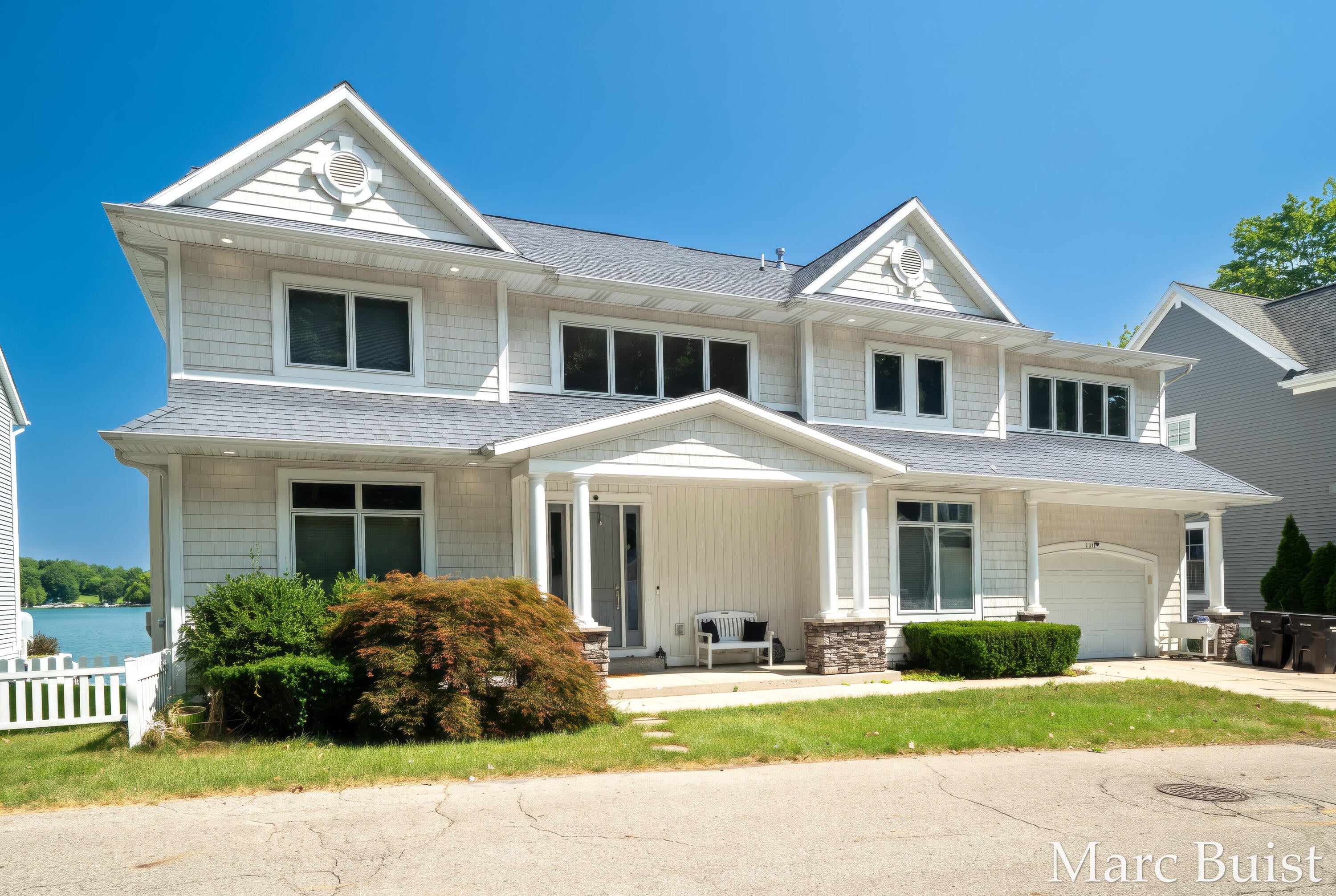 421 N Lake Drive