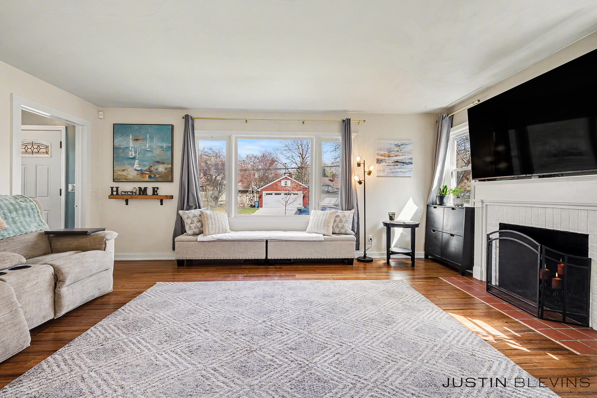 2547 Blaine Avenue SE