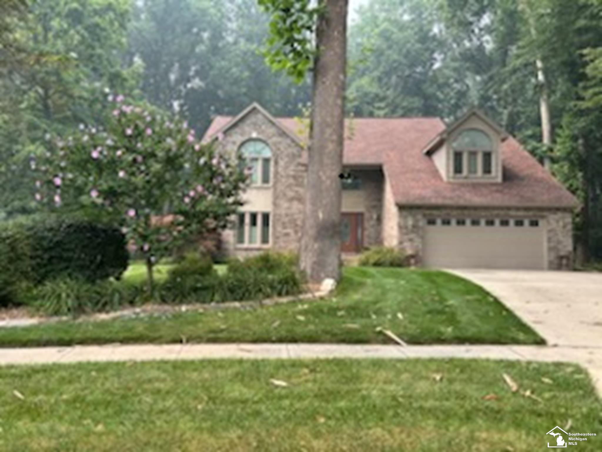 2084 Stoneybrook Lane