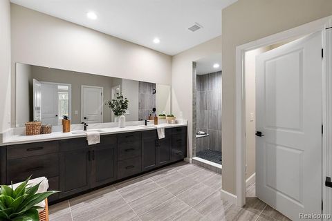 A home in ShelbyCharterTownship_Macomb