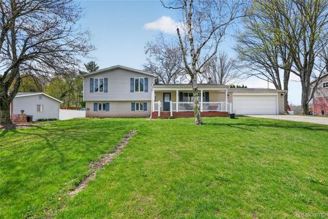 9080 Meadowland Drive Grand Blanc Charter Township MI 48439