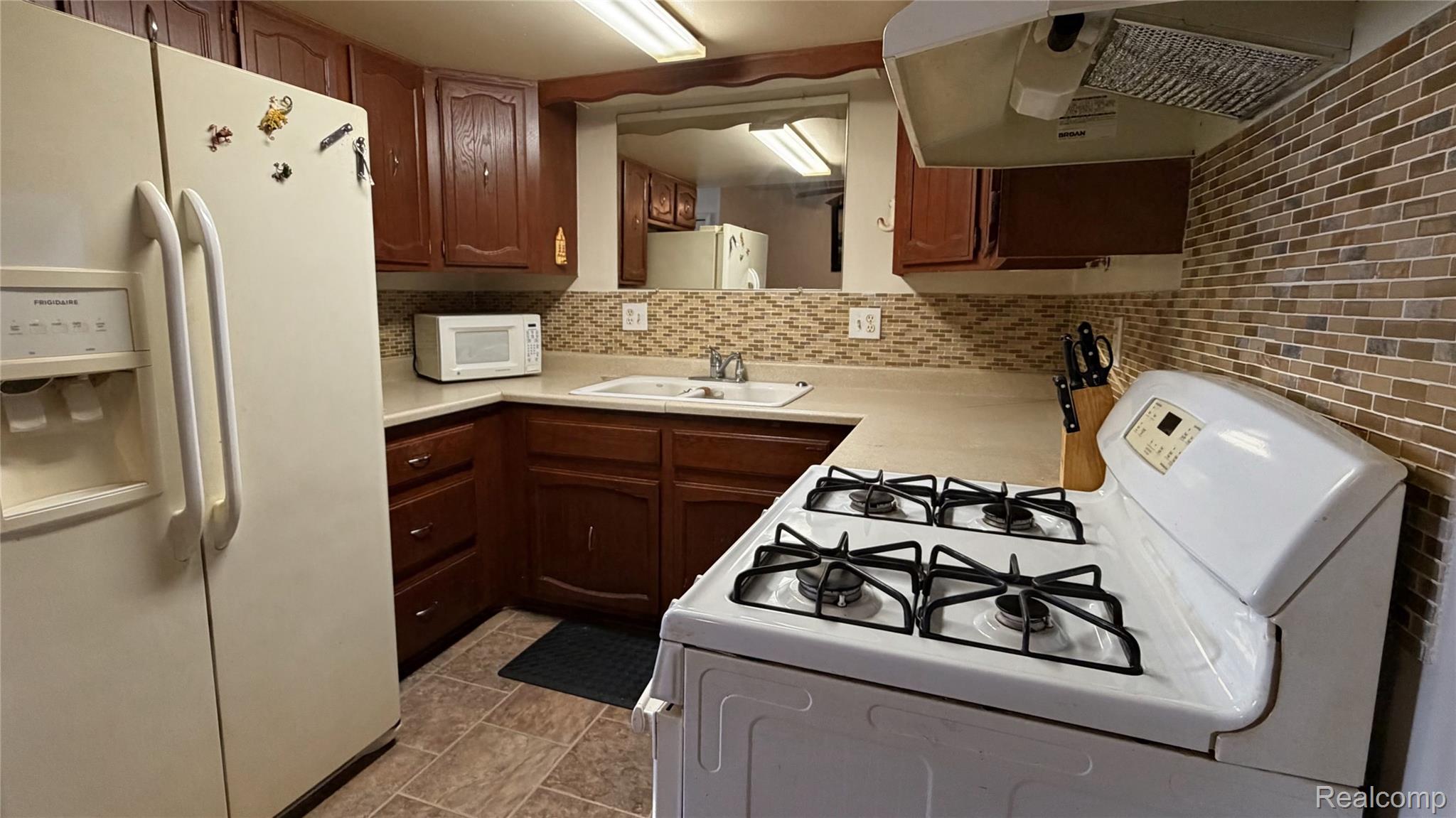 25106 Franklin Terrace 6