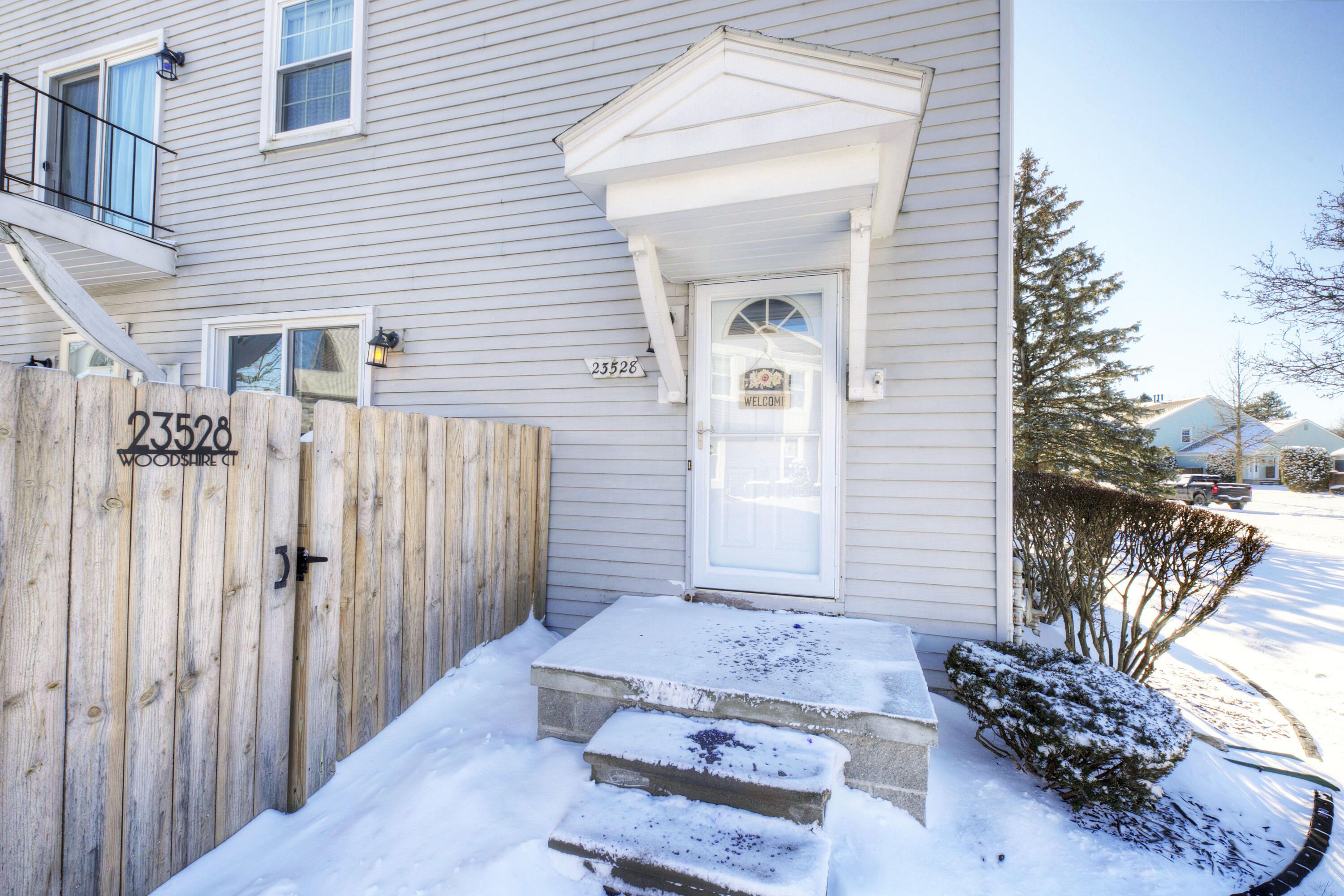 23528 Woodshire Court