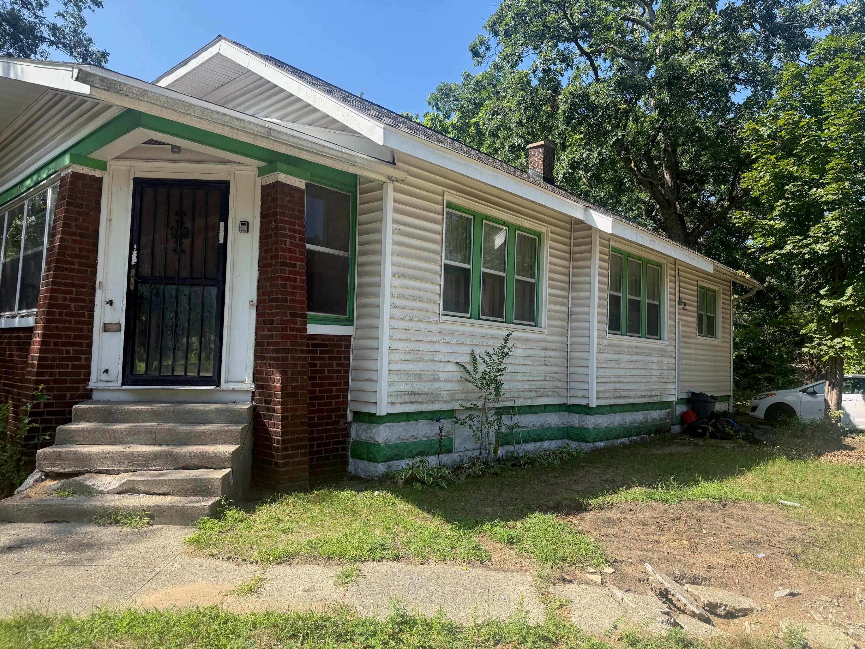 2401 Baker Street