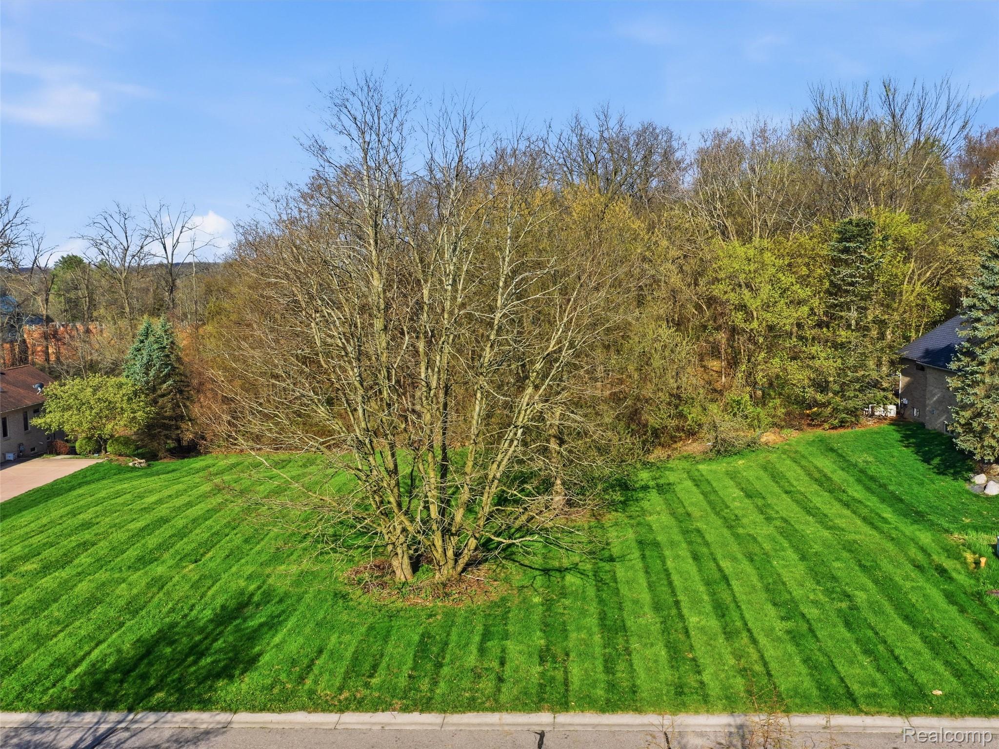 4710 Woodland Hills Drive