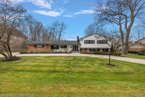 Tiny photo for 5722 Raven Road, Bloomfield Hills City, MI 48301 (MLS # 20261020357)