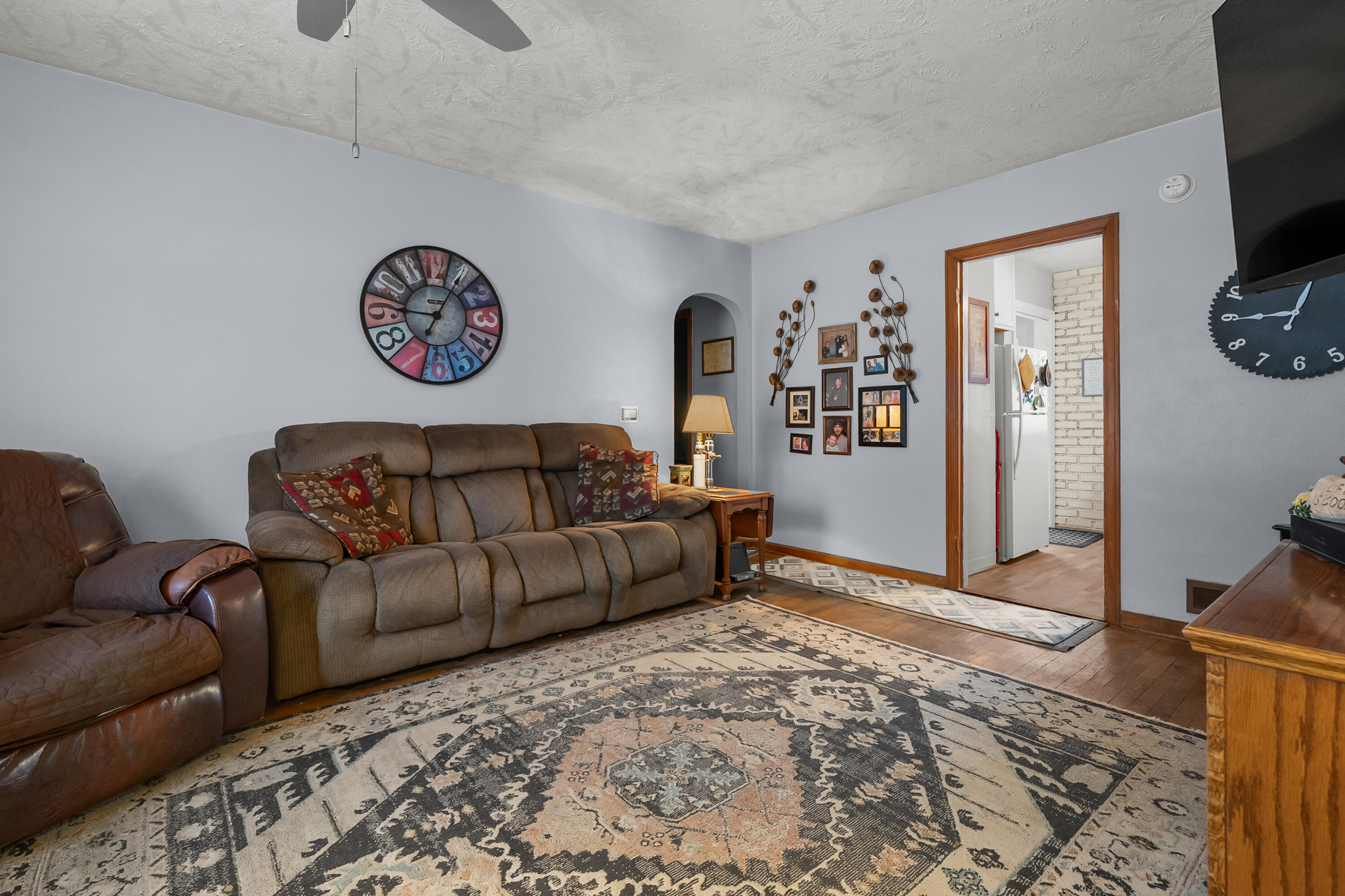 1332 W Highland Boulevard