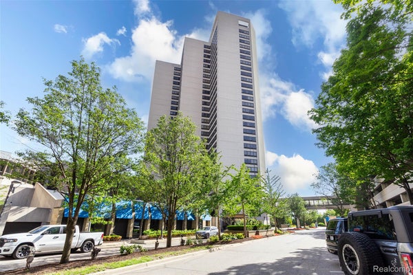 300 E JEFFERSON AVE # 26, DETROIT, MI 48226 - Image 700a7575cb2ffb4e64313895c23d8af5/2341834998