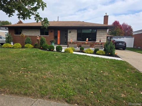 Tiny photo for 31314 Morgan Drive, Warren City, MI 48088 (MLS # 20261082846)