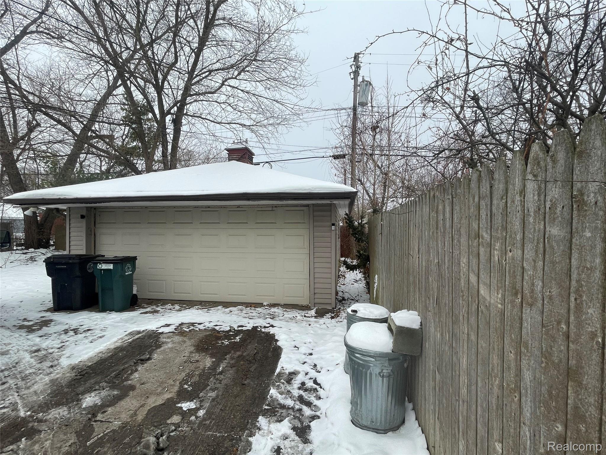 23509 Parklawn Street