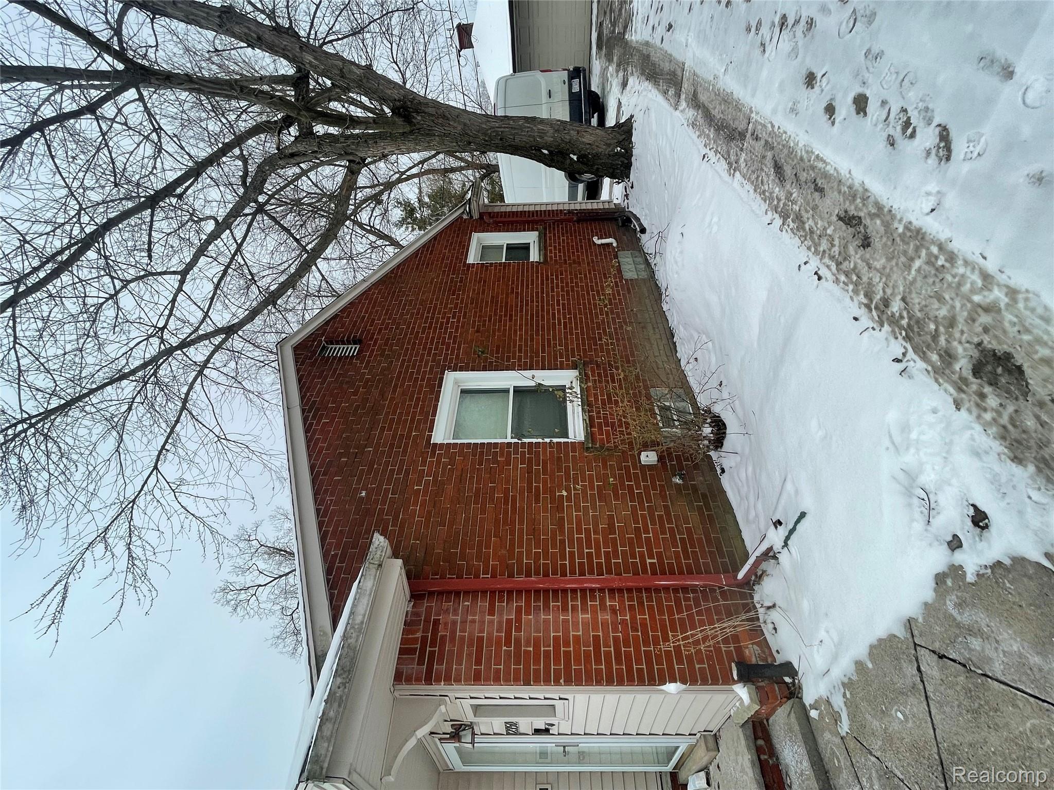 23509 Parklawn Street