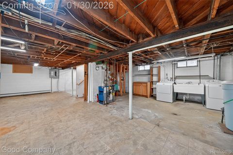 Tiny photo for 2795 Robina Avenue, Berkley City, MI 48072 (MLS # 20261005188)