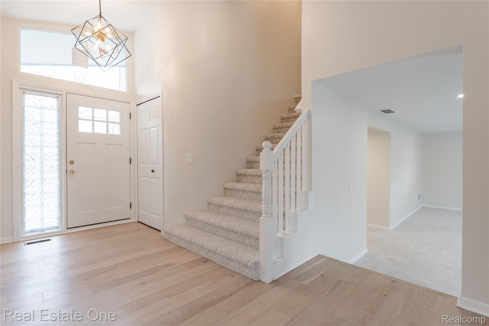 19339 Starlane Street