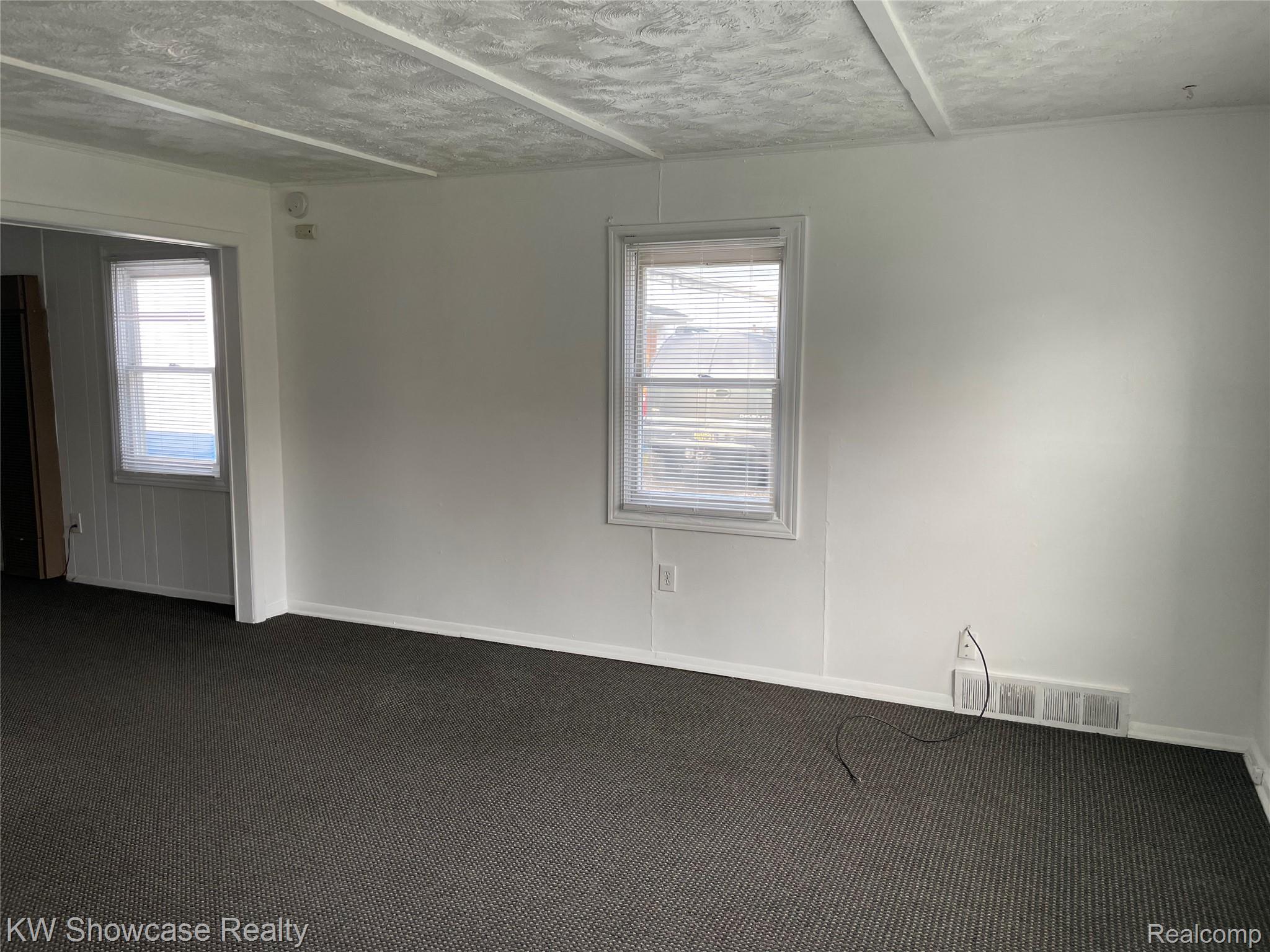 4335 Territorial Road