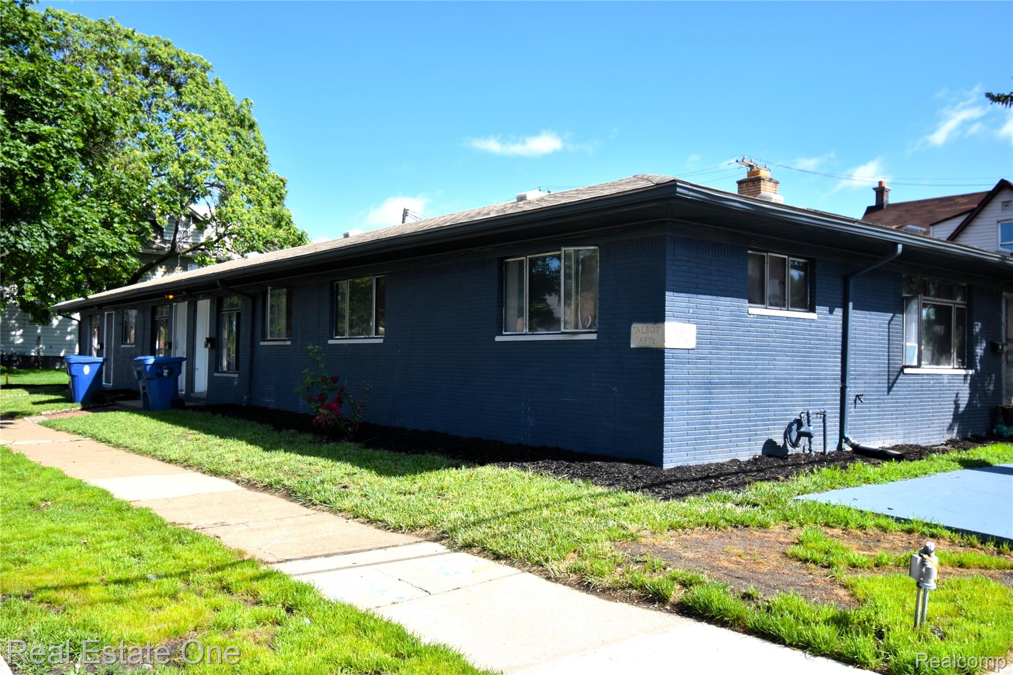 162 Burke Street