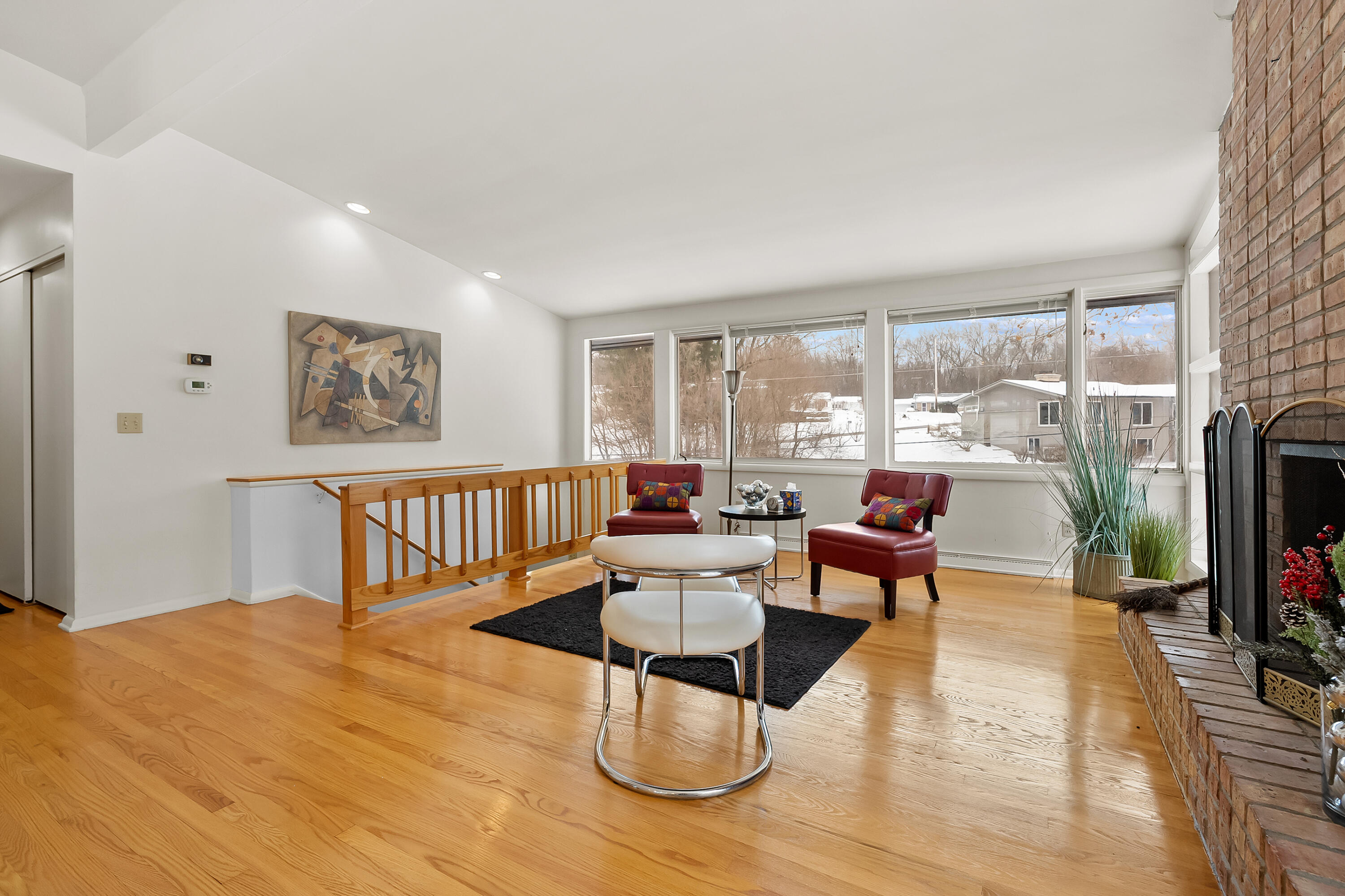 527 Parkdale Boulevard