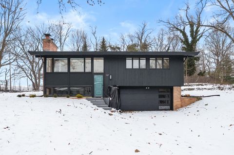 527 Parkdale Boulevard Parchment City MI 49004