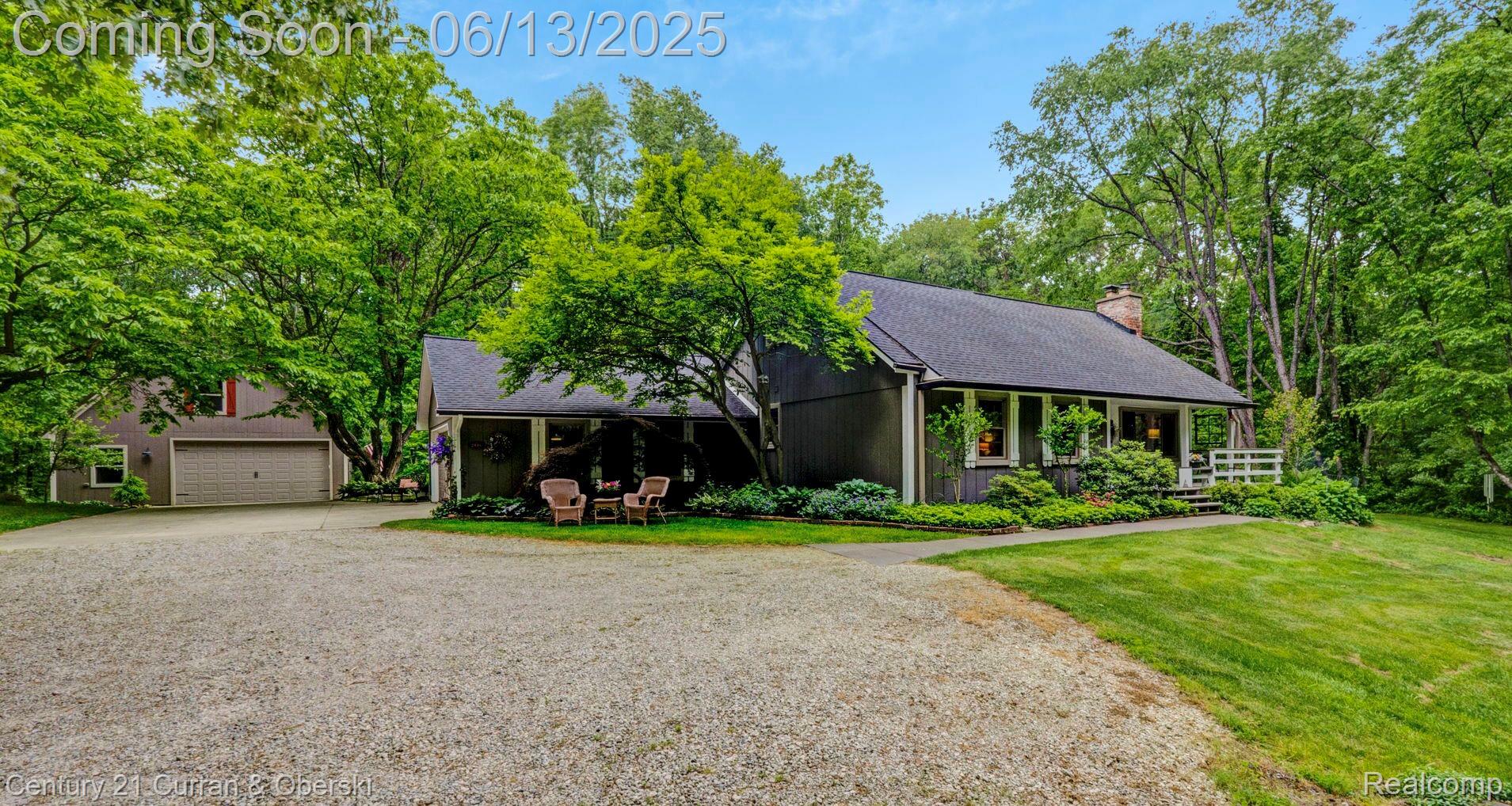 2886 Lorien Drive