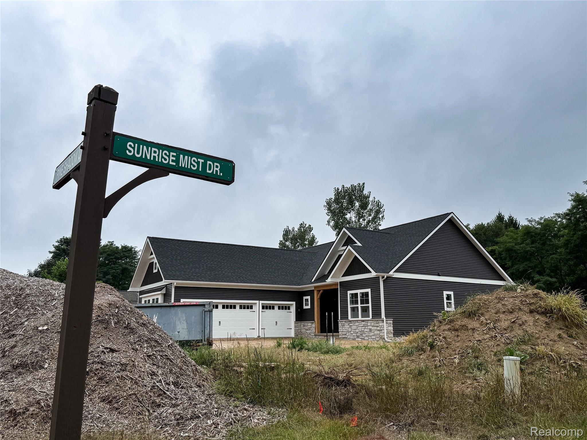 2735 Pine Shadow Court