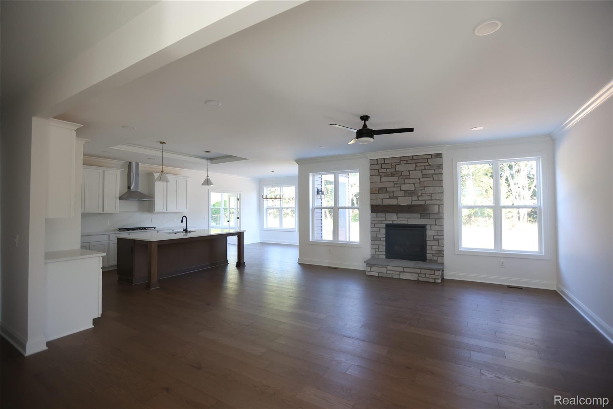 2735 Pine Shadow Court