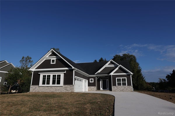 2735 PINE SHADOW CT, PINCKNEY, MI 48169 - Image 703cd8d2902e0d48d206f07e12d0fb55/980211834