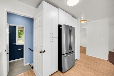 Tiny photo for 1933 Tamarisk Drive, East Lansing City, MI 48823 (MLS # 20261083273)