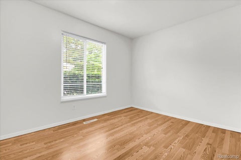Tiny photo for 1933 Tamarisk Drive, East Lansing City, MI 48823 (MLS # 20261083273)