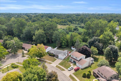 Tiny photo for 1933 Tamarisk Drive, East Lansing City, MI 48823 (MLS # 20261083273)