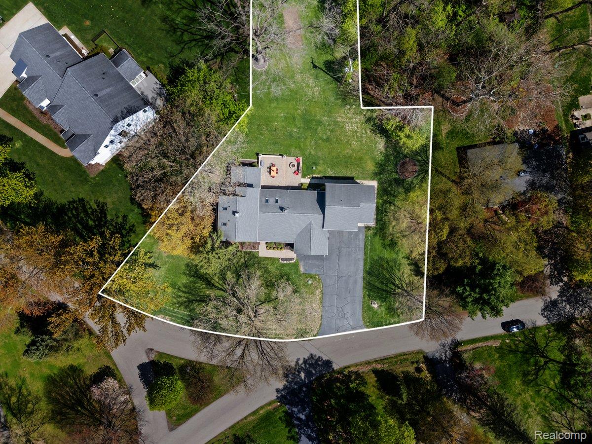 26296 Franklin Court