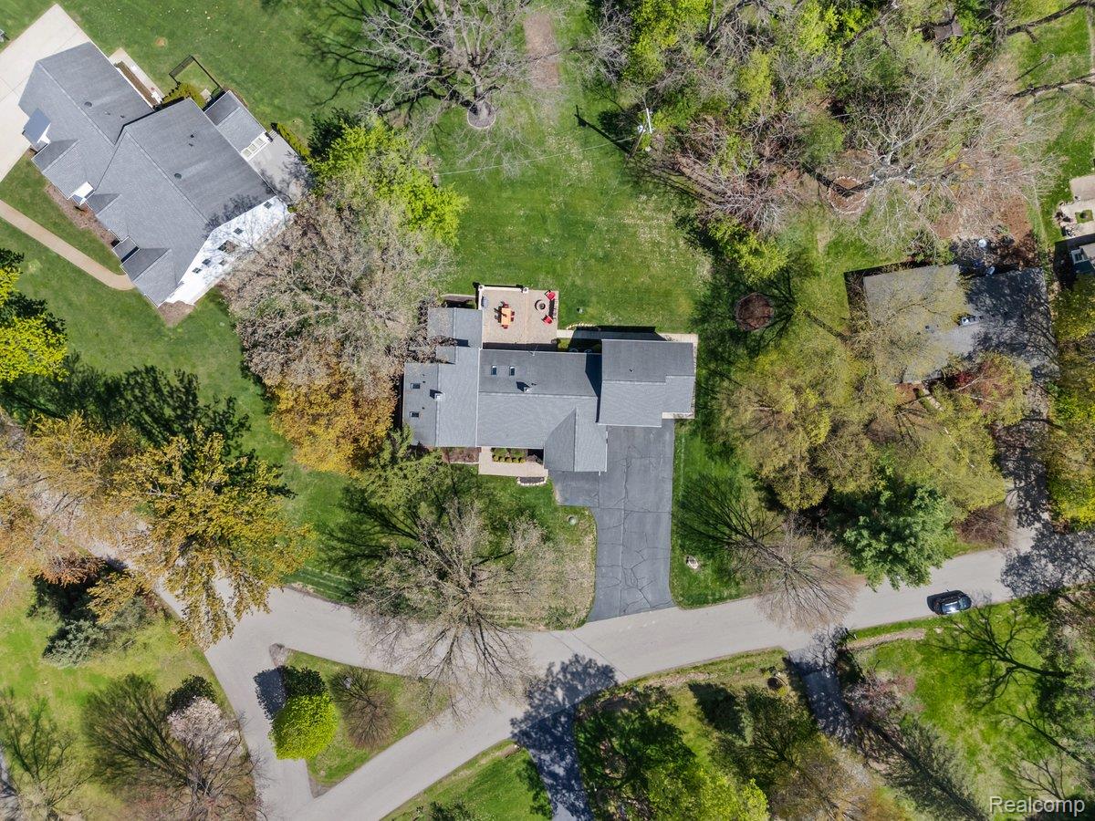 26296 Franklin Court