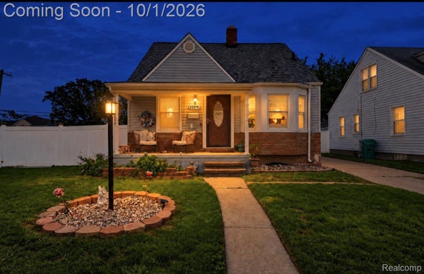 22376 FIRWOOD AVE, EASTPOINTE, MI 48021 - Image 704248ea0faf3cf2c55d797e1be511db/1110848006